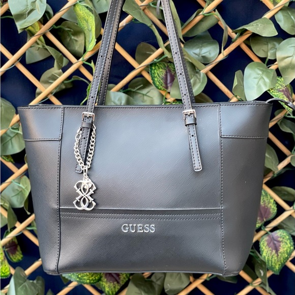 Large Black Guess Bag - Picture 2 of 4